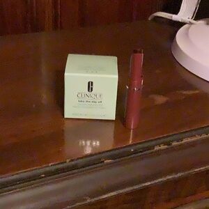 Clinique Bundle/Makeup
